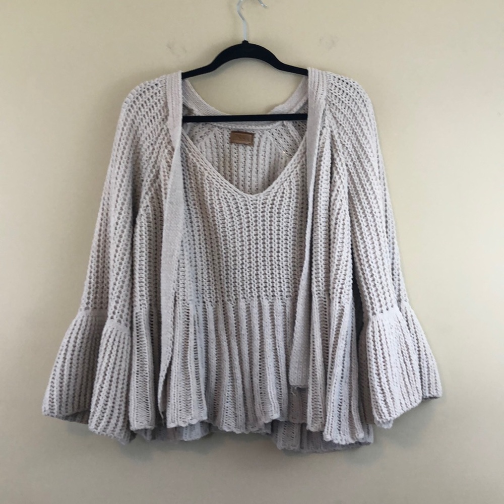 POL Large Knitted Sweater (L)